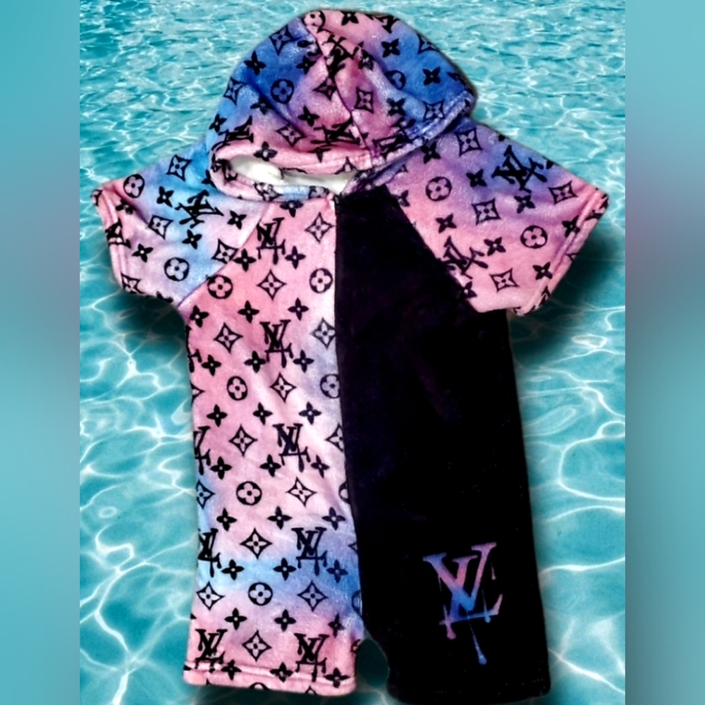Louis Vuitton Monogram Colorblock Fleece Romper - Picture 4 of 5